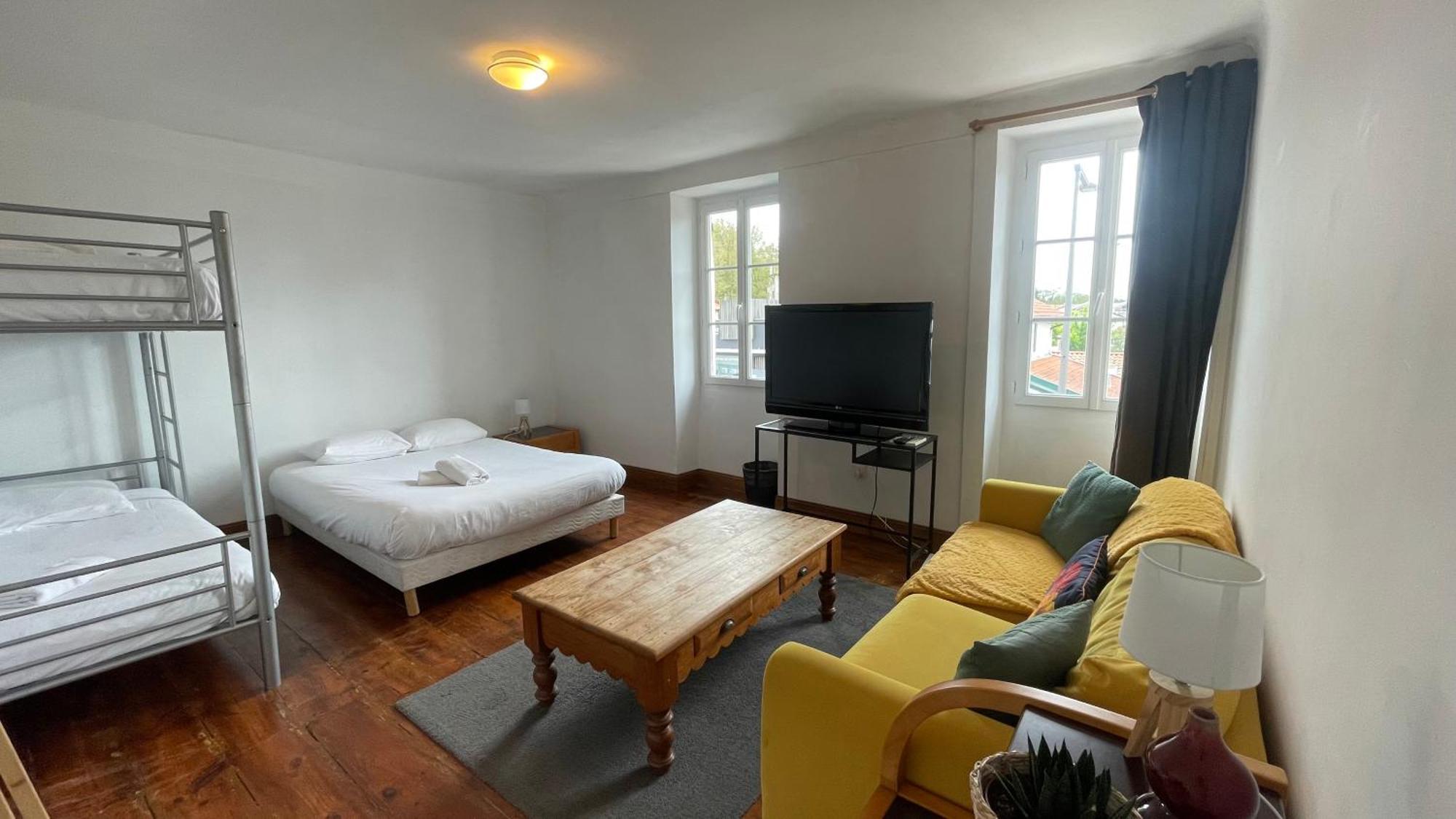 Le Doolies - Holiday Inn Biarritz Exterior foto